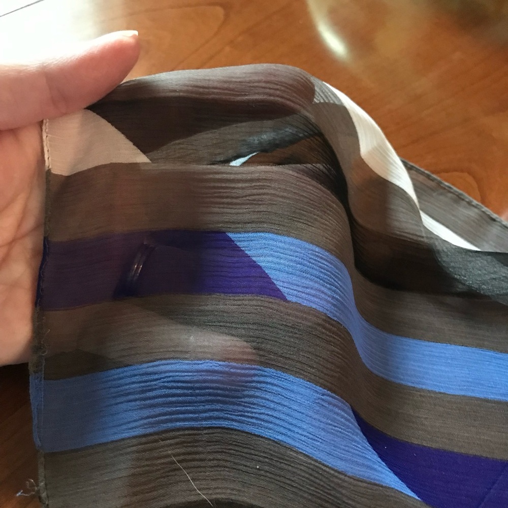 PER SE 100% Silk Scarf *Colorful Linear Print* - Picture 9 of 13